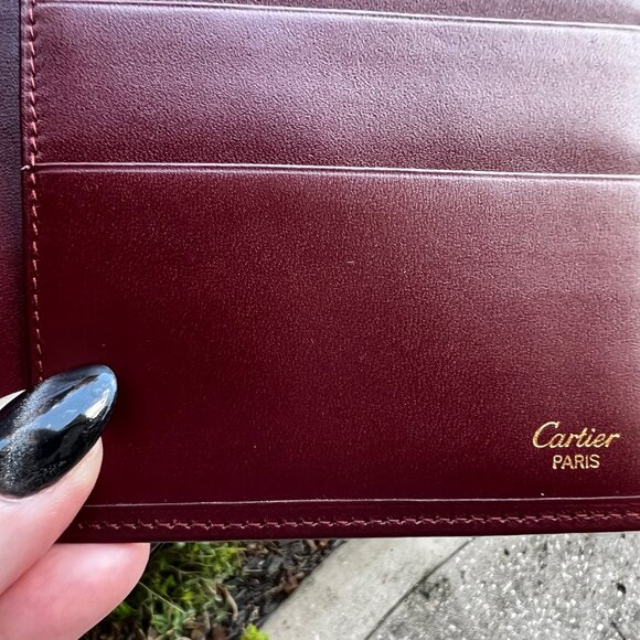 Cartier Les Must Bordeaux Leather Passport Wallet Embossed Logo, Gold Corners - Picture 11 of 11